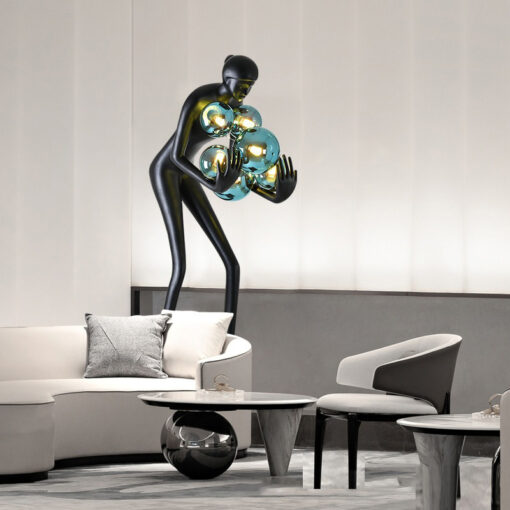 tuong om den trang tri 5 Tượng nghệ thuật kết hợp đèn trang trí