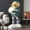 Tượng phi hành gia kết hợp đèn Led