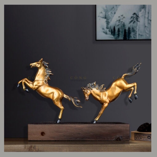 tuong song ma 1 Tượng song mã trang trí