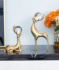 Cặp hươu đồng gắn quả cầu pha lê