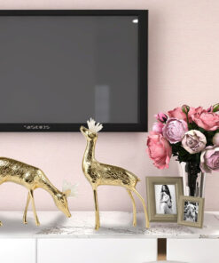 Con nai bằng đồng trang trí kệ tivi