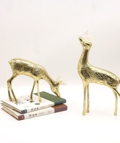 Con nai bằng đồng trang trí kệ tivi