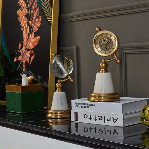 dong-ho-de-ban co dien 1 Đồng hồ để bàn phong cách Retro