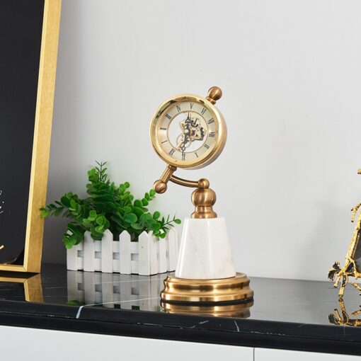 dong-ho-de-ban co dien 4 Đồng hồ để bàn phong cách Retro