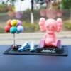 Gấu KAWS xinh xắn trang trí oto
