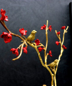 Mô hình hoa mai đỏ trang trí kệ tủ phòng khách