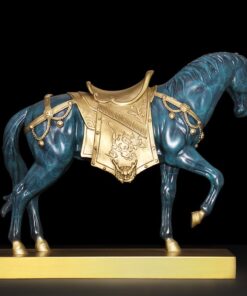 Ngựa mã đáo thành công trang trí phòng khách