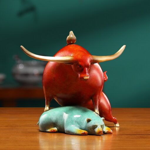 tuong-bo-tot-va-gau-doi-dau 3 Tượng bò tót và gấu đối đầu để bàn