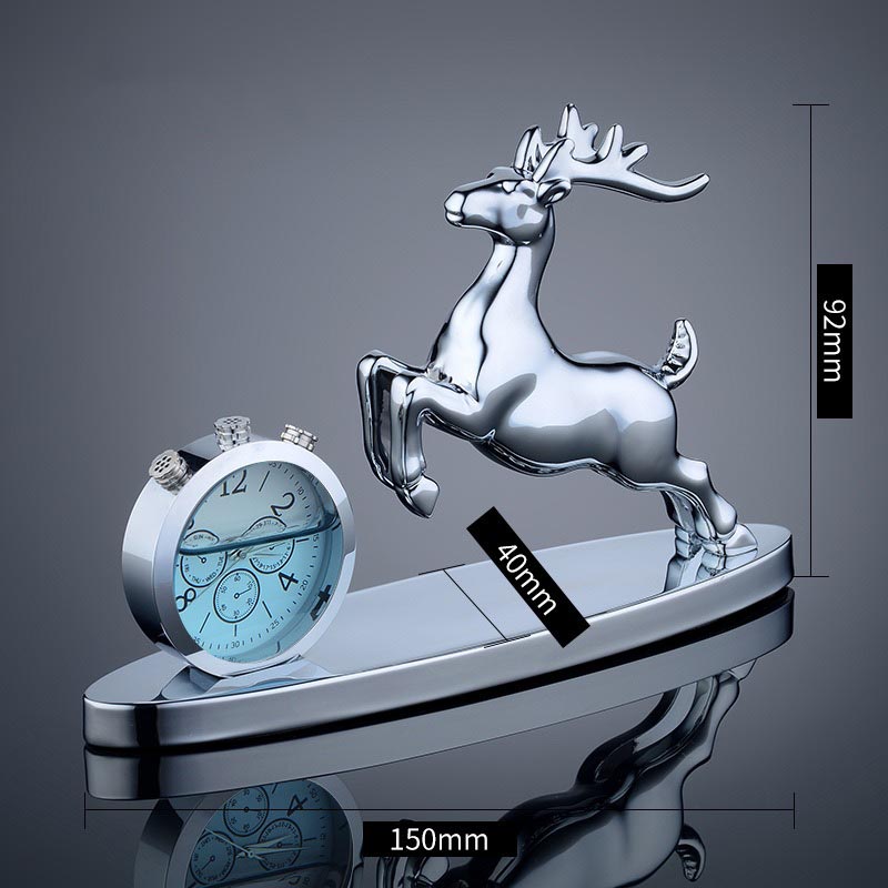 Tượng hươu để trên ô tô