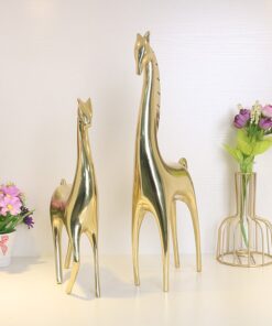 Tượng hươu trang trí bằng đồng