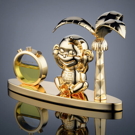 tuong-khi-de-xe-oto 1 Tượng khỉ kết hợp nước hoa để xe oto