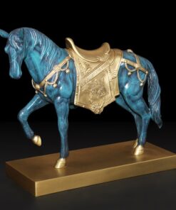 Ngựa mã đáo thành công trang trí phòng khách