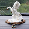 Tượng ngựa phong thủy đặt oto