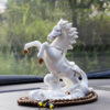 Tượng ngựa phong thủy đặt oto