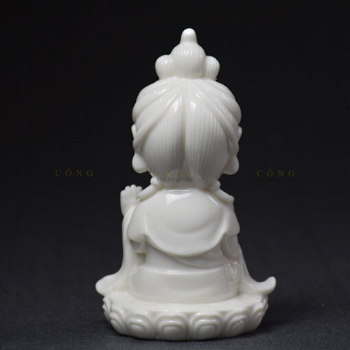 tuong-quan-am-bo-tat-de oto 6 Tượng Quan Âm Bồ Tát để trên oto