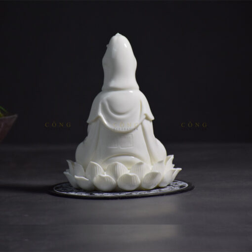 tuong-quan-am-dat-taplo 5 Tượng Quan Âm đặt taplo