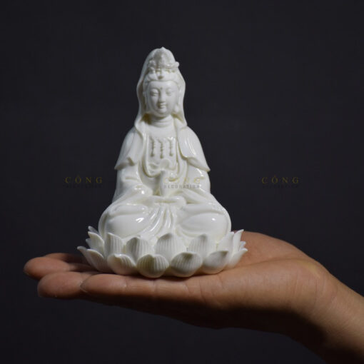 tuong-quan-am-dat-taplo 6 Tượng Quan Âm đặt taplo