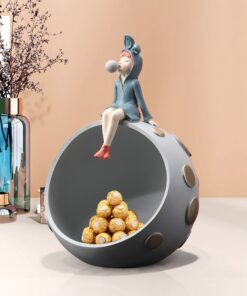 Khay kẹo cô gái xinh xắn