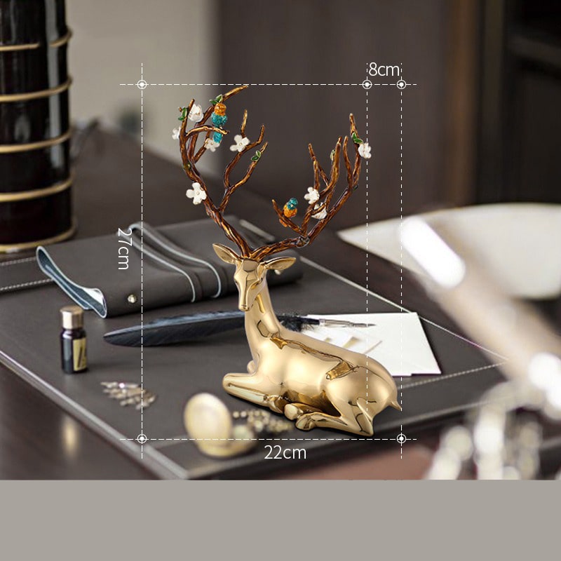 Mô hình con hươu bằng đồng bày kệ tivi