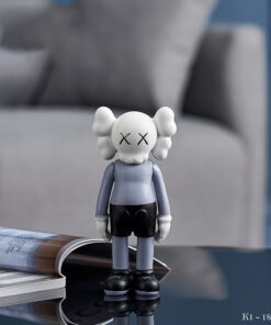 Mô hình gấu Kaws để bàn
