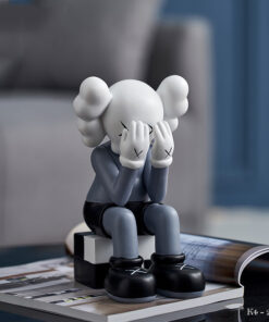 Mô hình gấu Kaws để bàn