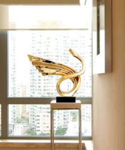 Tượng Đôi Cánh Trừu Tượng
