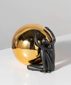 Tượng Nghệ Thuật Ôm Bóng Ánh Sáng Tinh Tế