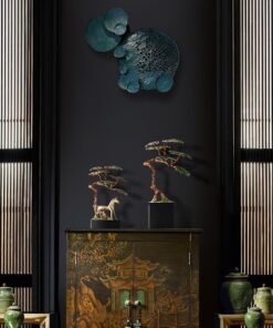 Cây tùng bằng đồng để bàn trang trí