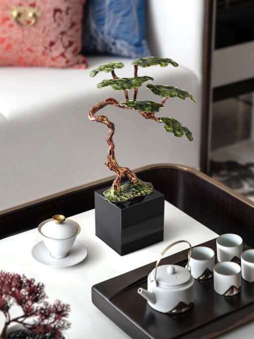 cay-tung-bang-dong-de-ban 6 Cây tùng bằng đồng để bàn trang trí