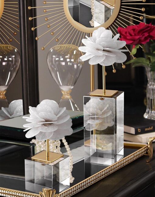 Mô hình hoa kết bằng đá pha lê tự nhiên Mô hình hoa kết bằng đá pha lê tự nhiên