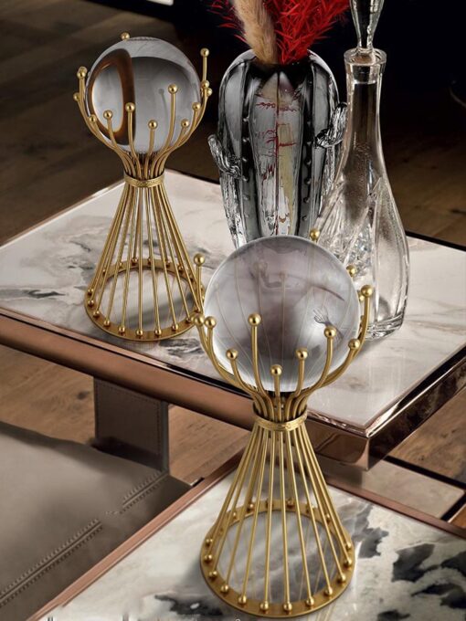 qua-cau-pha-le-sang-trong 3 Quả cầu pha lê để bàn sang trọng