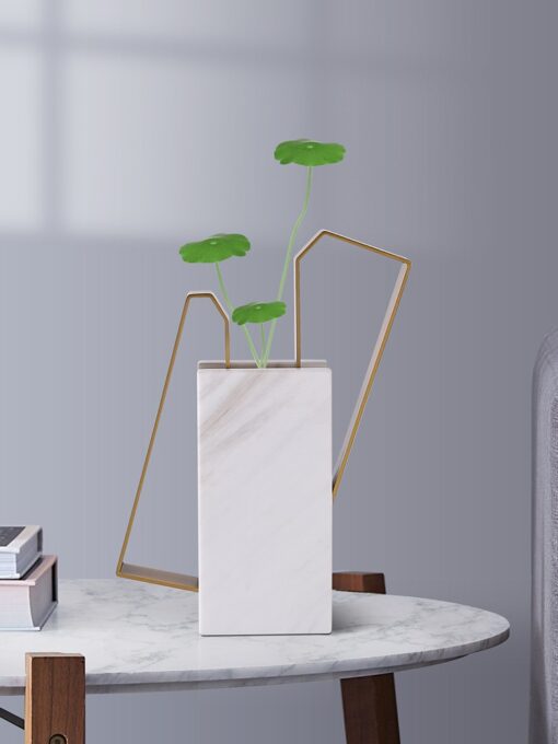 binh-cam-hoa-bang-da 3 Bình cắm hoa bằng đá cẩm thạch