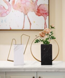 Bình cắm hoa bằng đá cẩm thạch