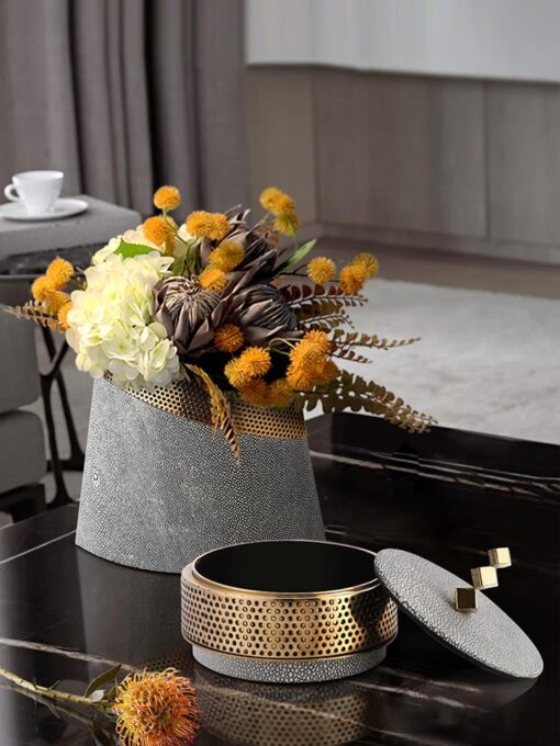 Bình cắm hoa phong cách đơn giản và hiện đại Bình cắm hoa phong cách đơn giản và hiện đại