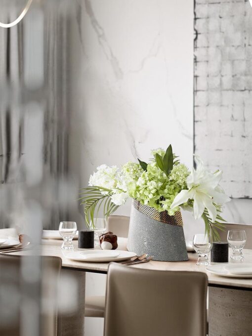 binh-cam-hoa-don-gian 5 Bình cắm hoa phong cách đơn giản và hiện đại