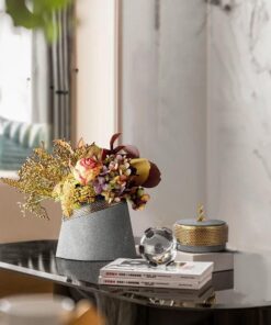 Bình cắm hoa phong cách đơn giản và hiện đại