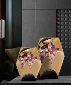 Bình hoa gắn pha lê sang trọng