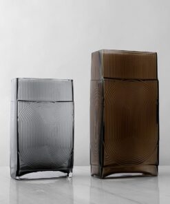 Bình hoa thủy tinh đơn giản