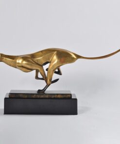 Con báo trang trí bằng đồng