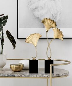 Mô hình lá bạch quả làm thủ công bằng tay