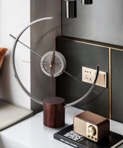 Đồng hồ để bàn sáng tạo