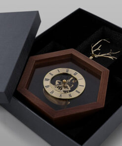 Đồng hồ gỗ óc chó để bàn