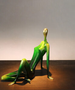 Giá rượu cô gái bằng đồng