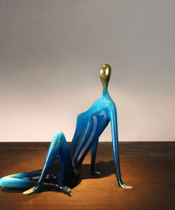 Giá rượu cô gái bằng đồng