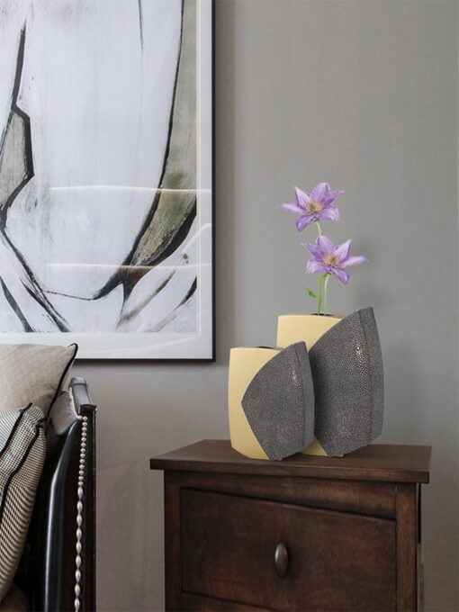 lo-hoa-trang-tri-sang-trong 2 Lọ hoa trang trí sang trọng