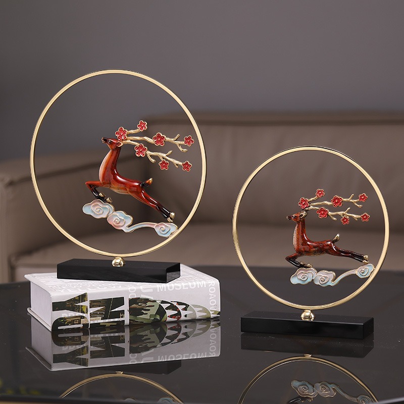 Hươu hoa anh đào trang trí phòng khách