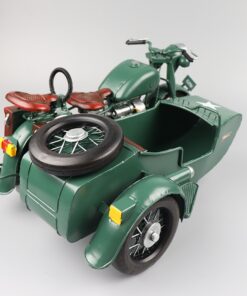 Mô hình xe 3 bánh cổ điển chữ Thập CD547