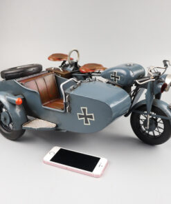 Mô hình xe 3 bánh cổ điển chữ Thập CD547