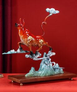 Tượng bò tót cưỡi mây bằng đồng