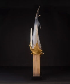 Tượng cá chép ôm đồng điếu